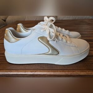 Skechers Women's White and Gold Sneakers Air Cooler Memory Foam Inserts